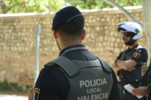 Policía Local Valencia cauce río Turia